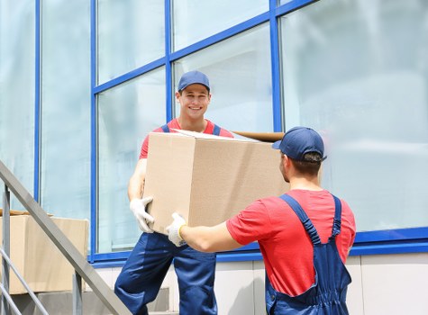 Man with van service in Westhampstead helping with a local move